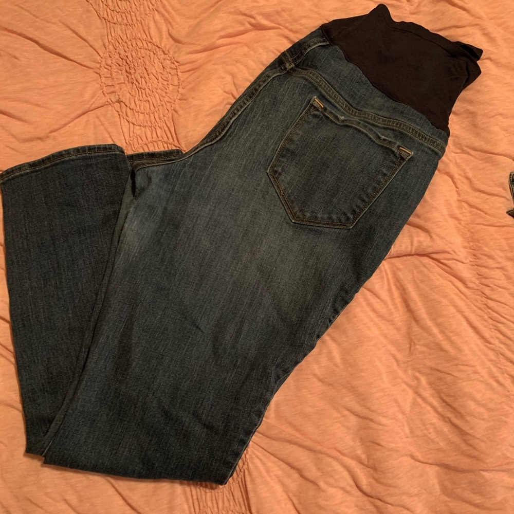 Old Navy Maternity straight leg full panel jeans